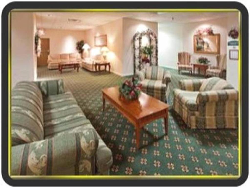 Quality Inn & Suites Schoharie Near Howe Caverns Exterior photo