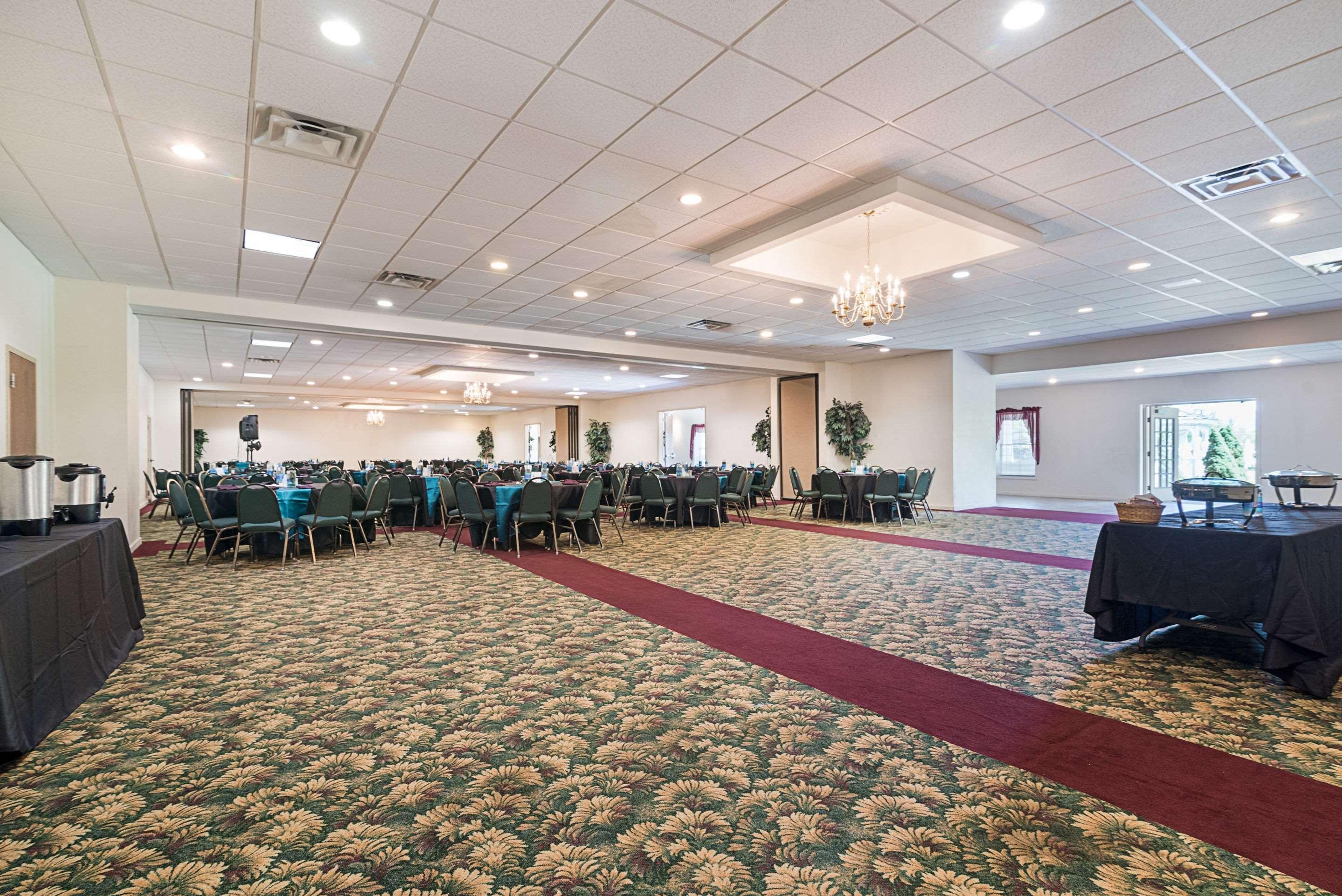 Quality Inn & Suites Schoharie Near Howe Caverns Exterior photo
