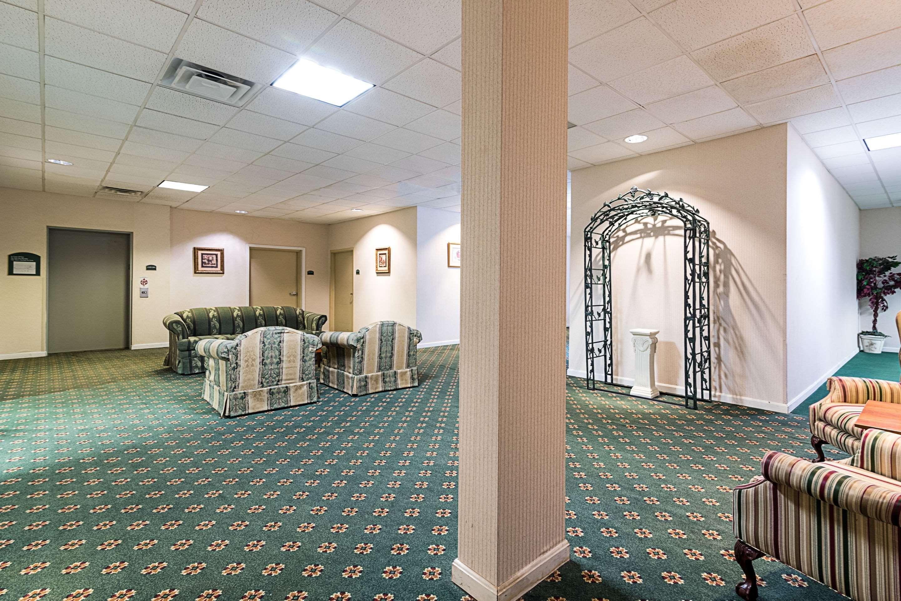 Quality Inn & Suites Schoharie Near Howe Caverns Exterior photo